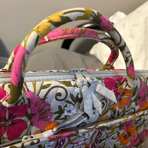 Vera Bradley Hard Shell Laptop Computer Case Bag Folkloric (Retired) with Strap - Picture 16 of 16